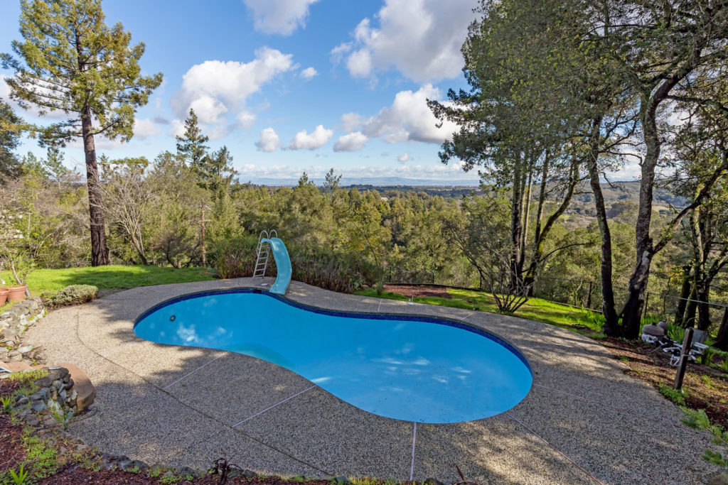 2083 Portola Road, Woodside