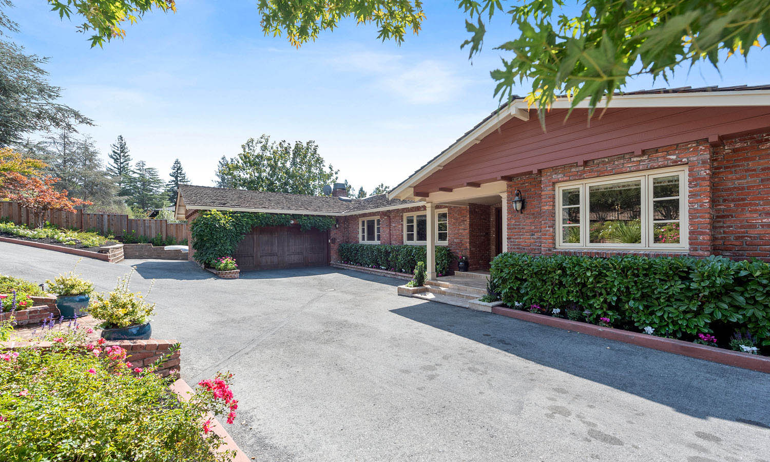 1125 Trinity Drive, Menlo Park