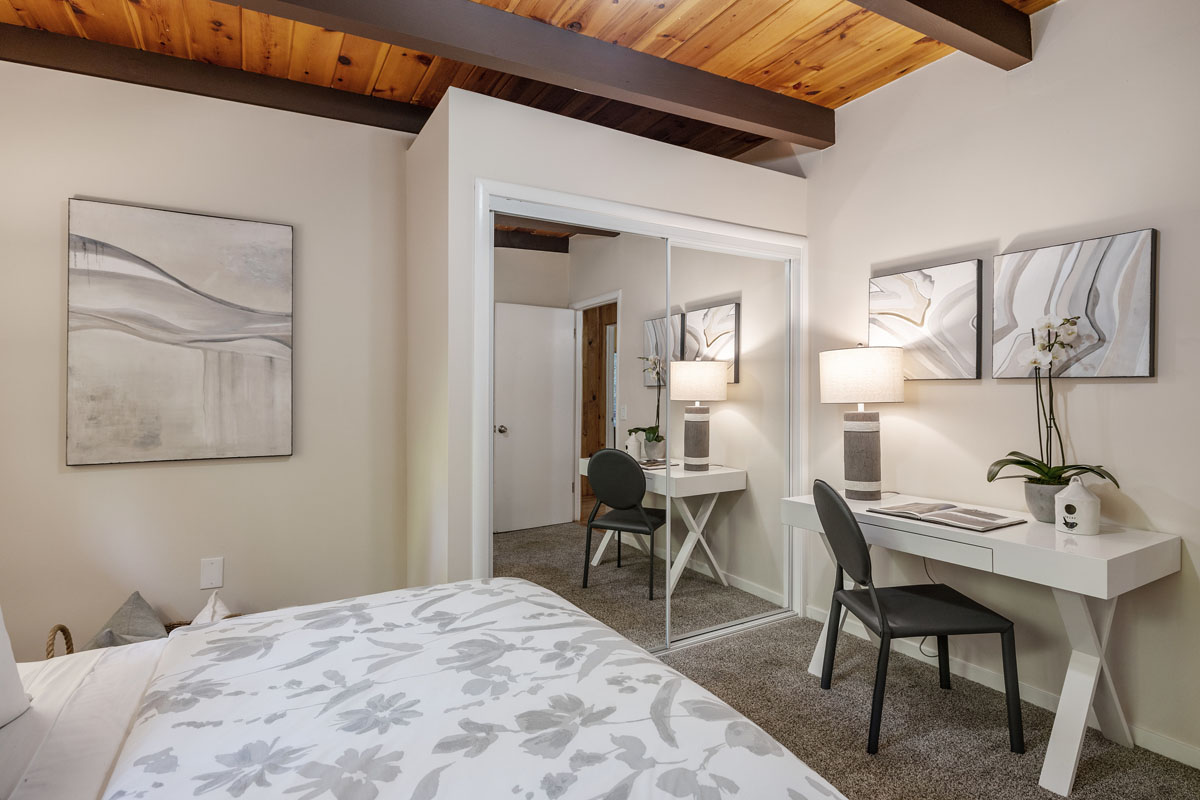 890 Patrol Road, Woodside